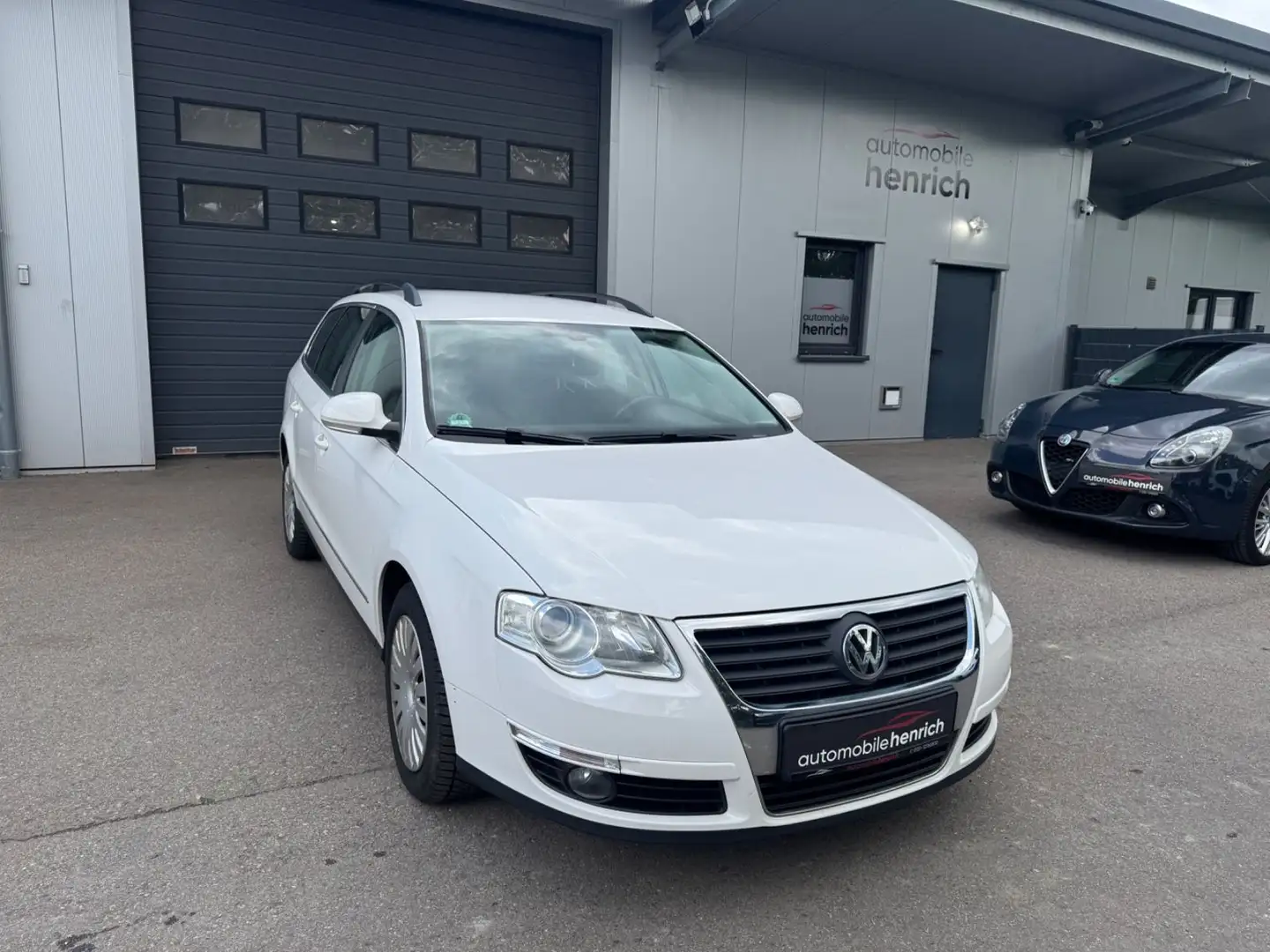 Volkswagen Passat Variant Comfortline EcoFuel 1.4,Shz,Klima Weiß - 1