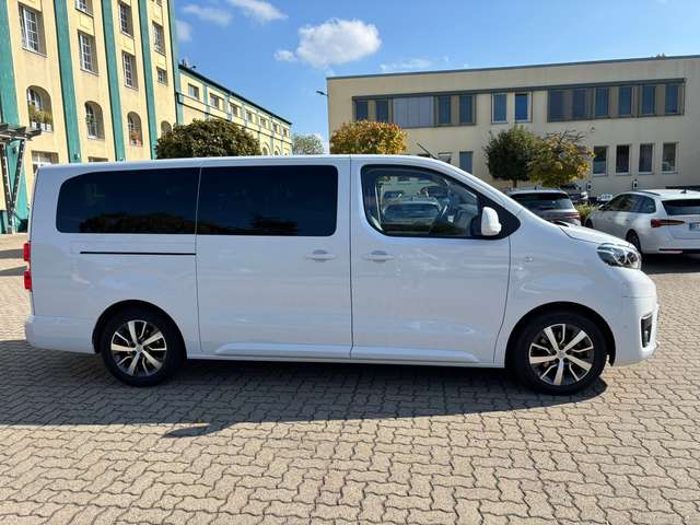 Toyota Proace Proace D-4D 2,0-l-D-4D L2 (7-Si.) Verso Executive