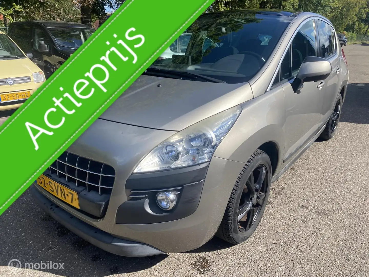 Peugeot 3008 1.6 VTi Active 137.DKM ECC PANORAMA CRUISE PDC Grau - 1
