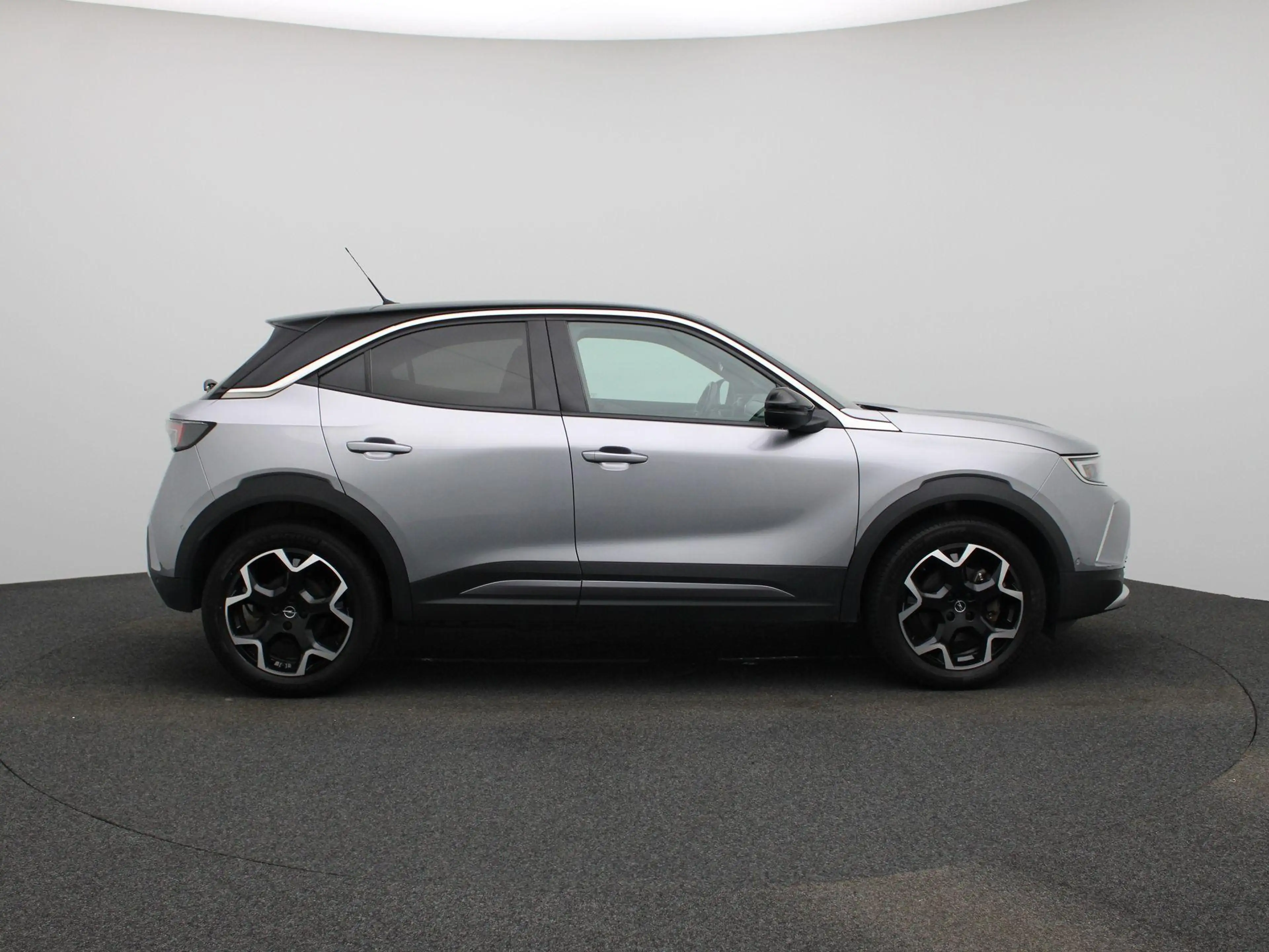Opel Mokka-E BEV 50kWh e-Ultimate — photo 6