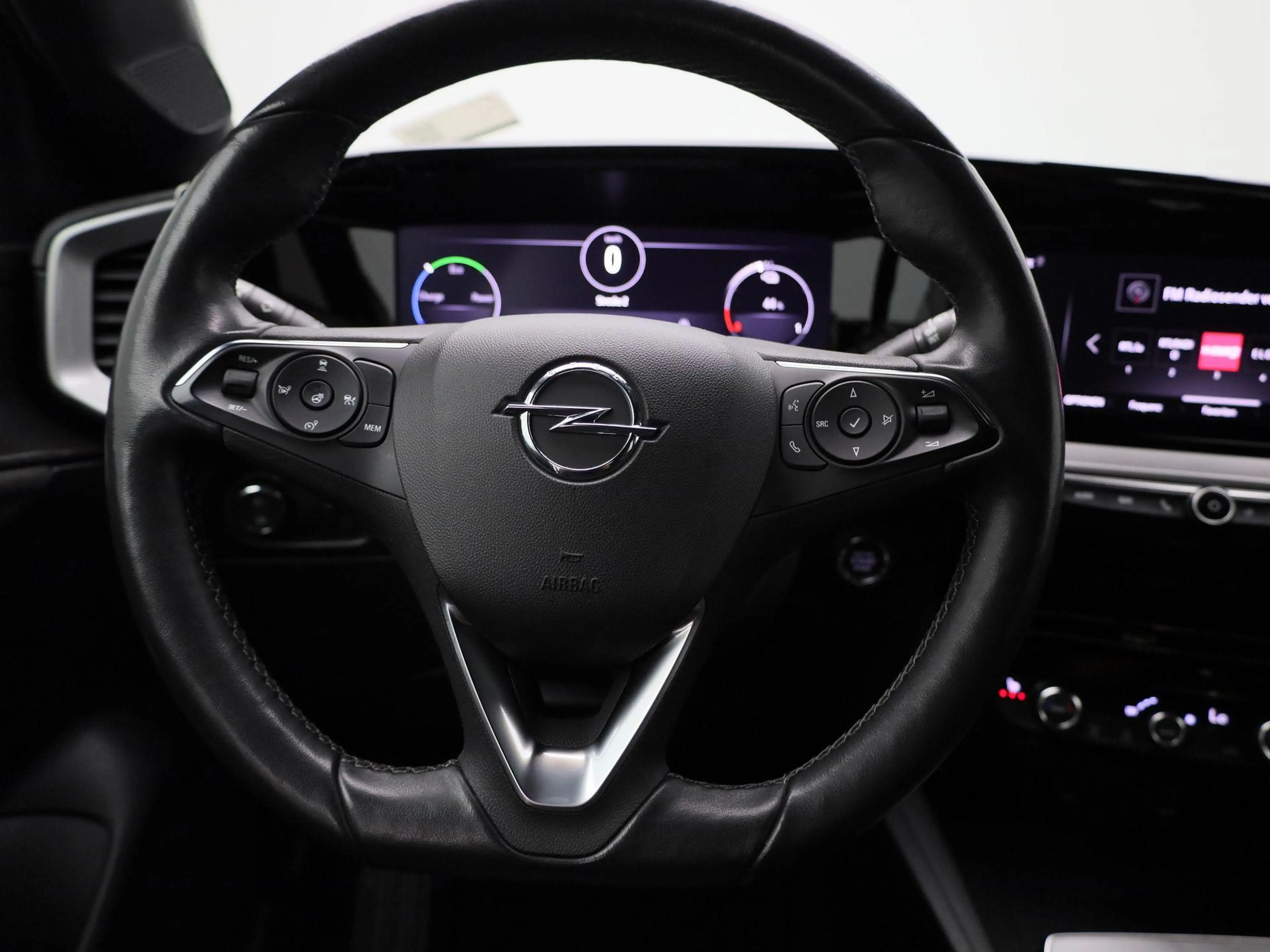 Opel Mokka-E BEV 50kWh e-Ultimate — photo 7