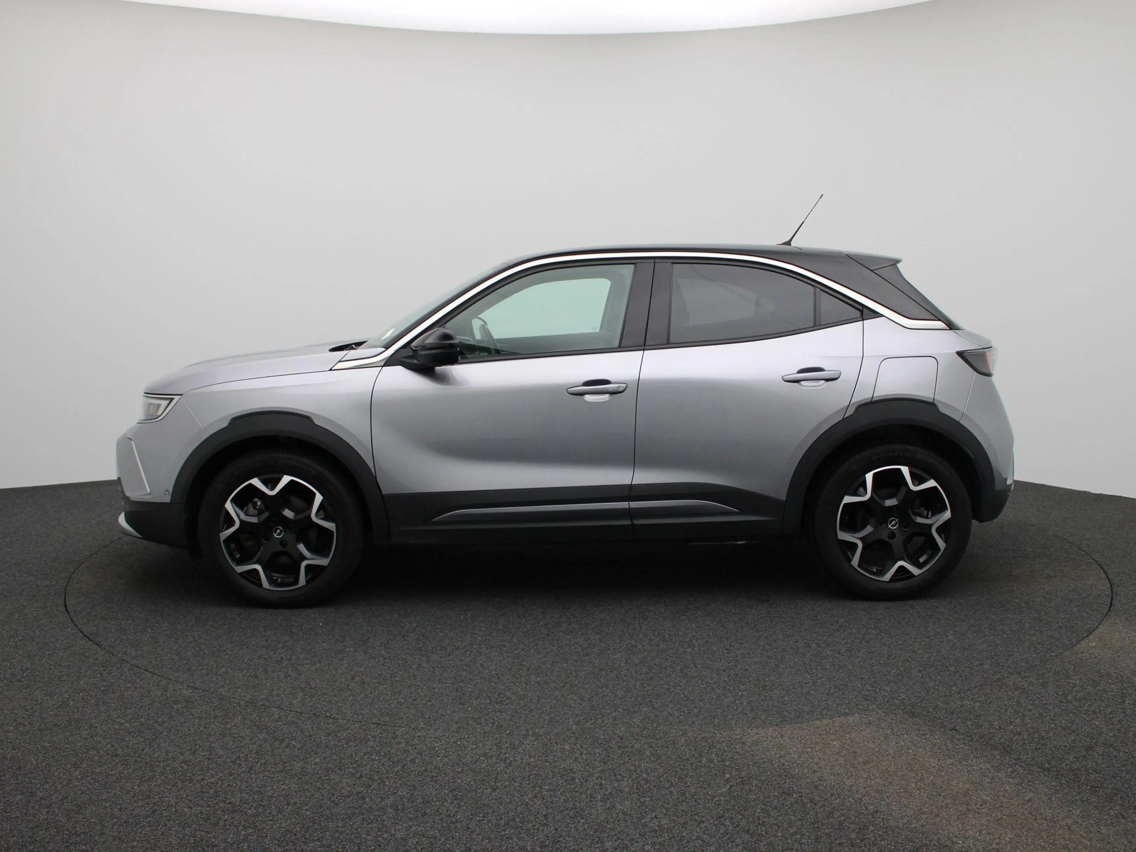 Opel Mokka-E BEV 50kWh e-Ultimate — photo 4