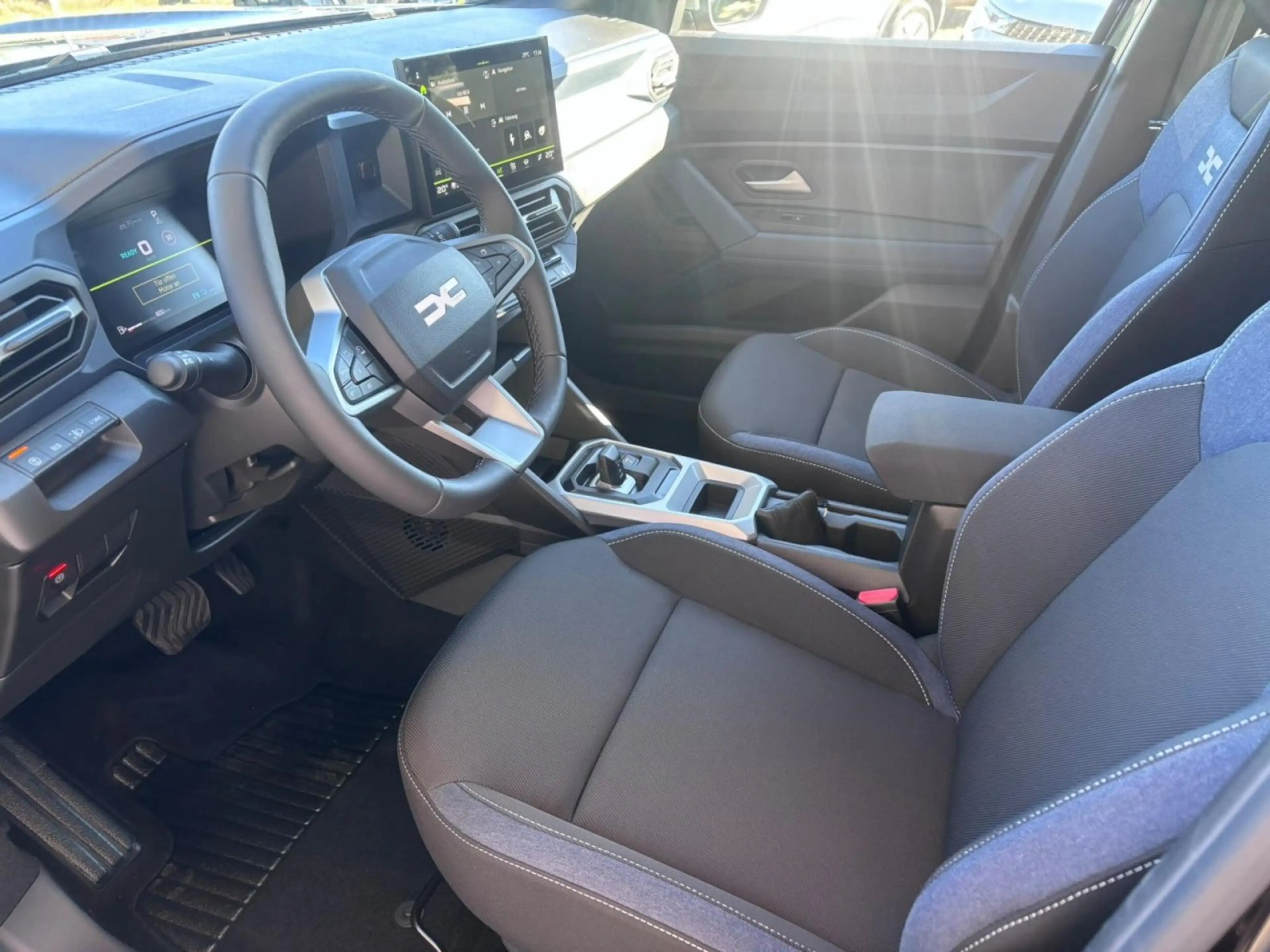 Dacia Bigster 1.8 E-TECH Hybrid 155 Expression Klima Navi — photo 6