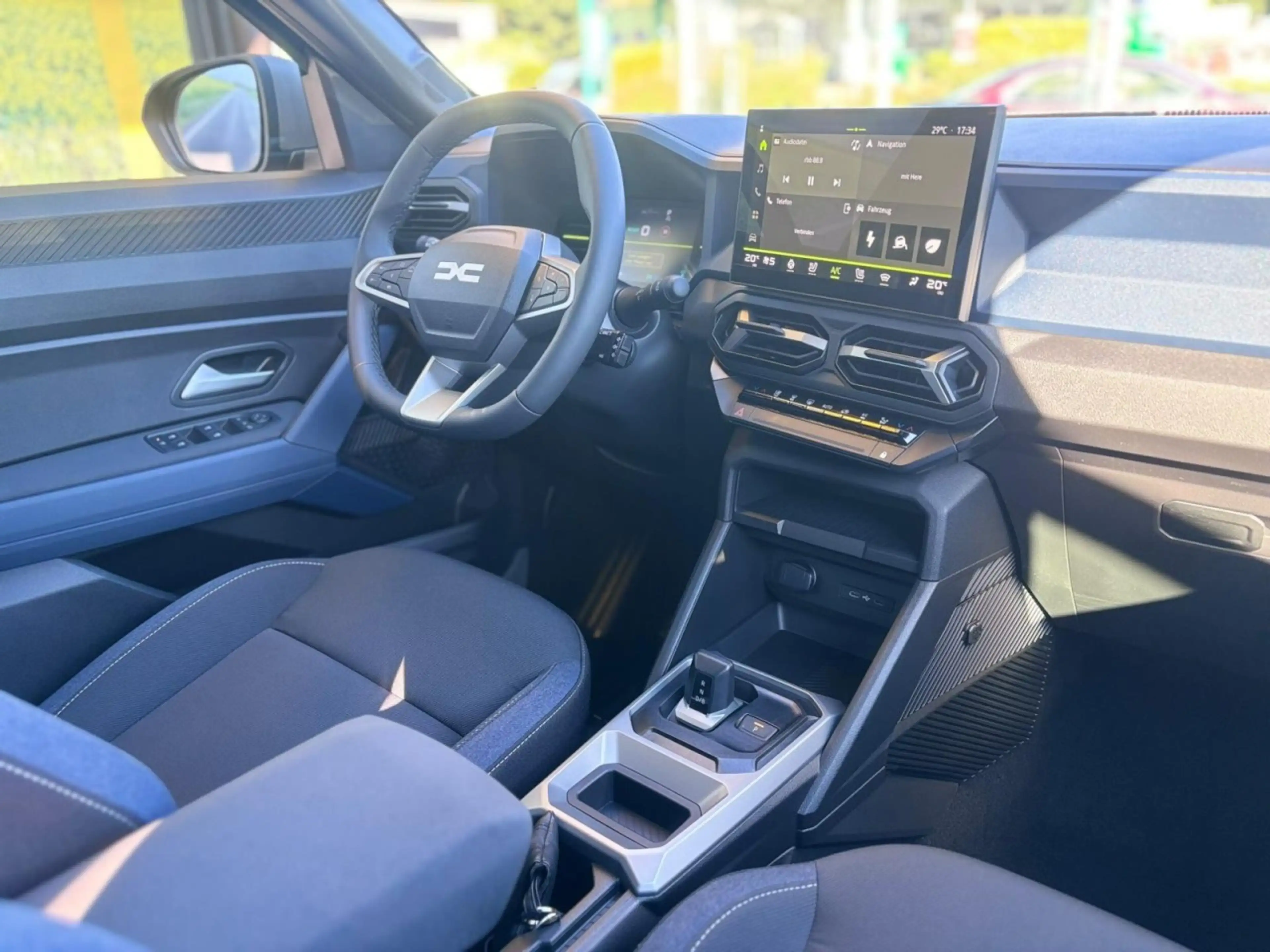 Dacia Bigster 1.8 E-TECH Hybrid 155 Expression Klima Navi — photo 7