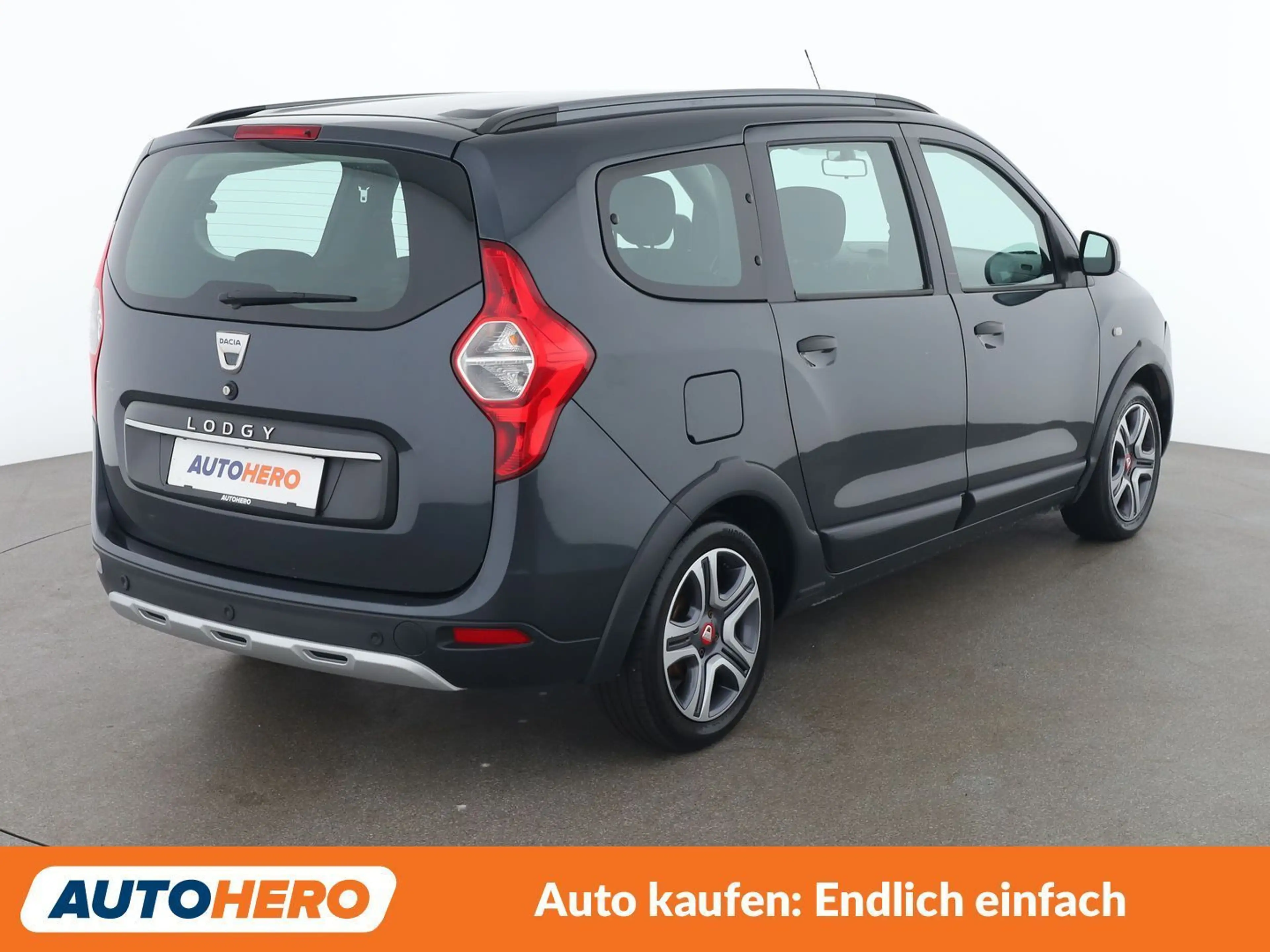 Dacia Lodgy 1.3 TCe Stepway Charisma — photo 6