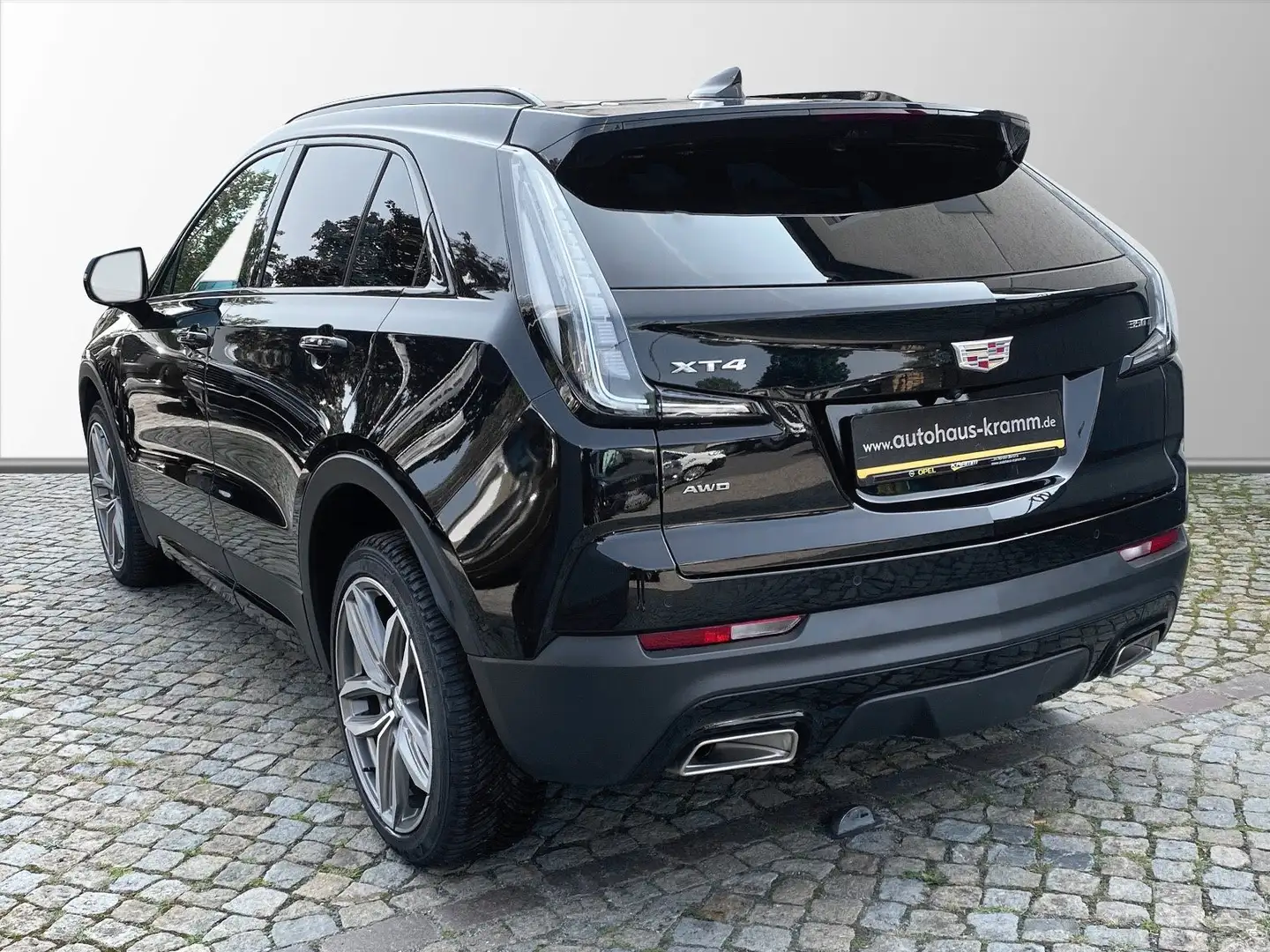 Cadillac XT4 2.0 T Sport AWD Dig.Cockpit HUD LED Shz. BT Schwarz - 2