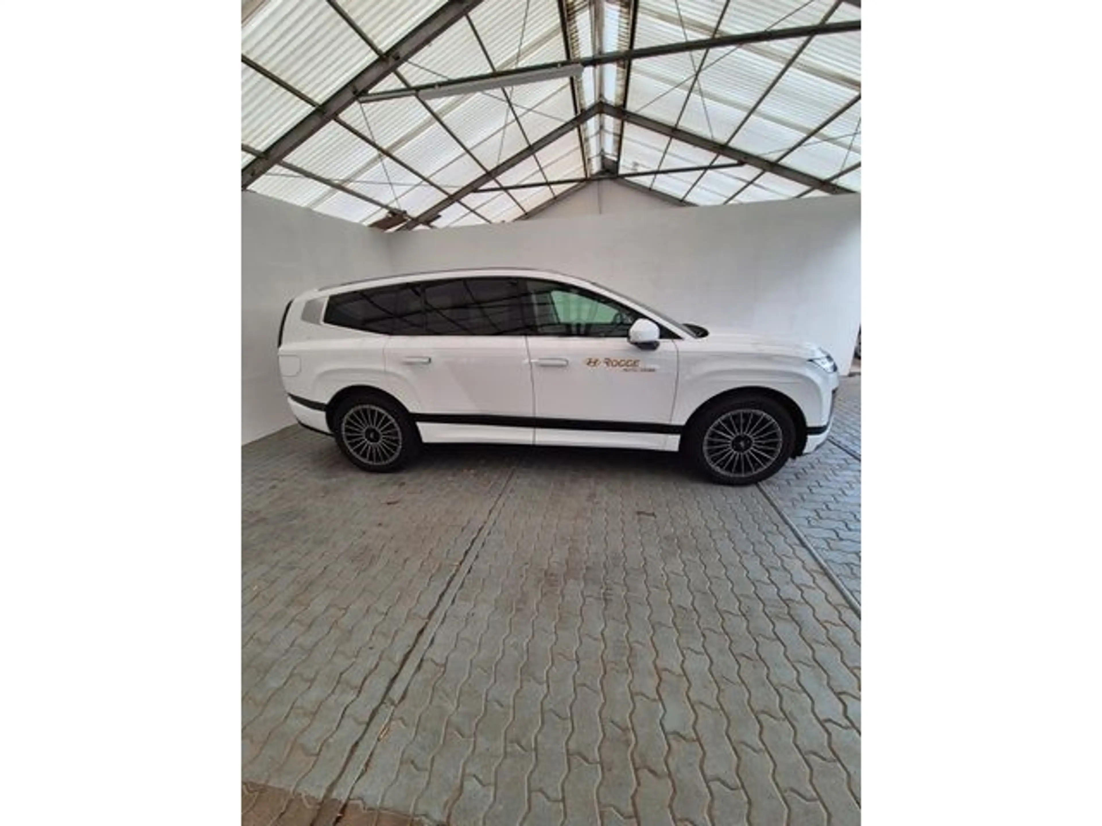 Hyundai IONIQ 9 110kW/h 4WD Uniq Headup — photo 3