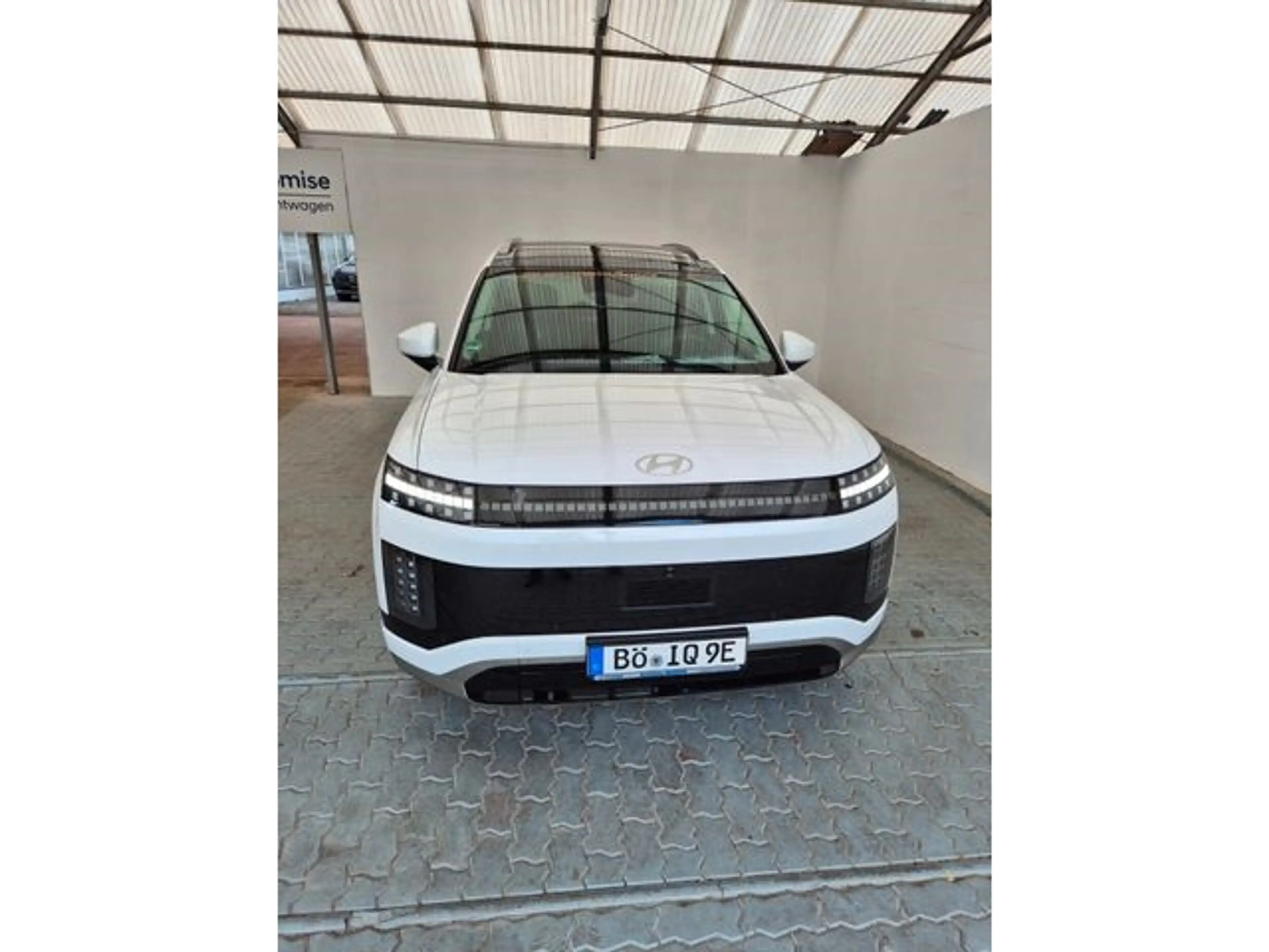 Hyundai IONIQ 9 110kW/h 4WD Uniq Headup — photo 2
