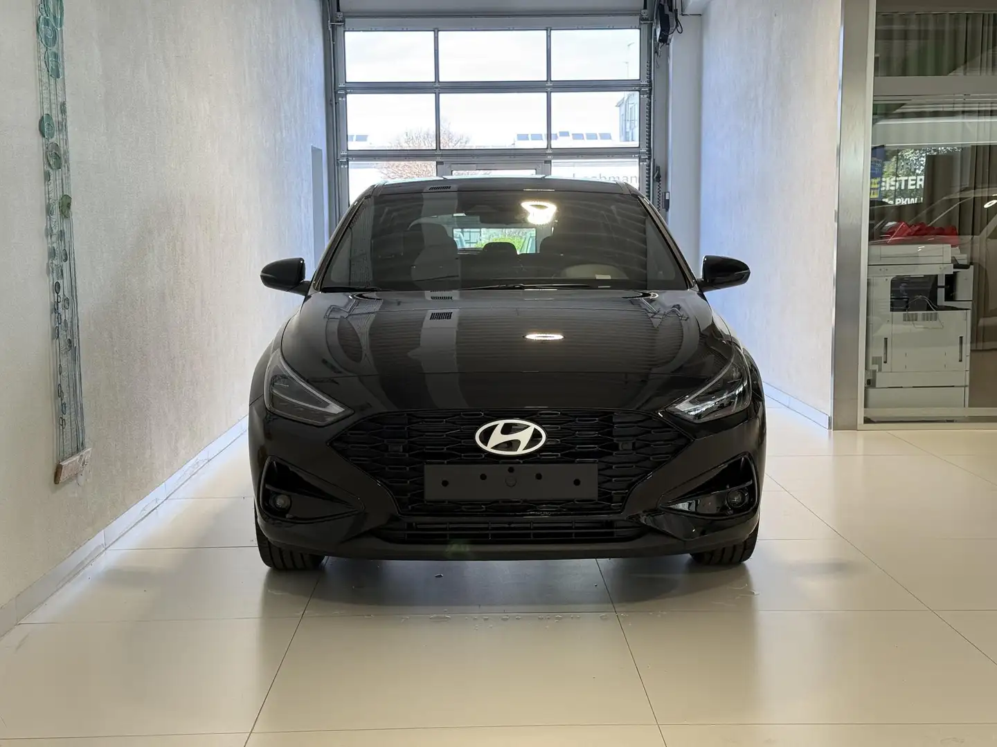 Hyundai i30 GO+ 1.5 DPI 71 kW (97 PS) Sitzheizung, Lenkradh... Schwarz - 2