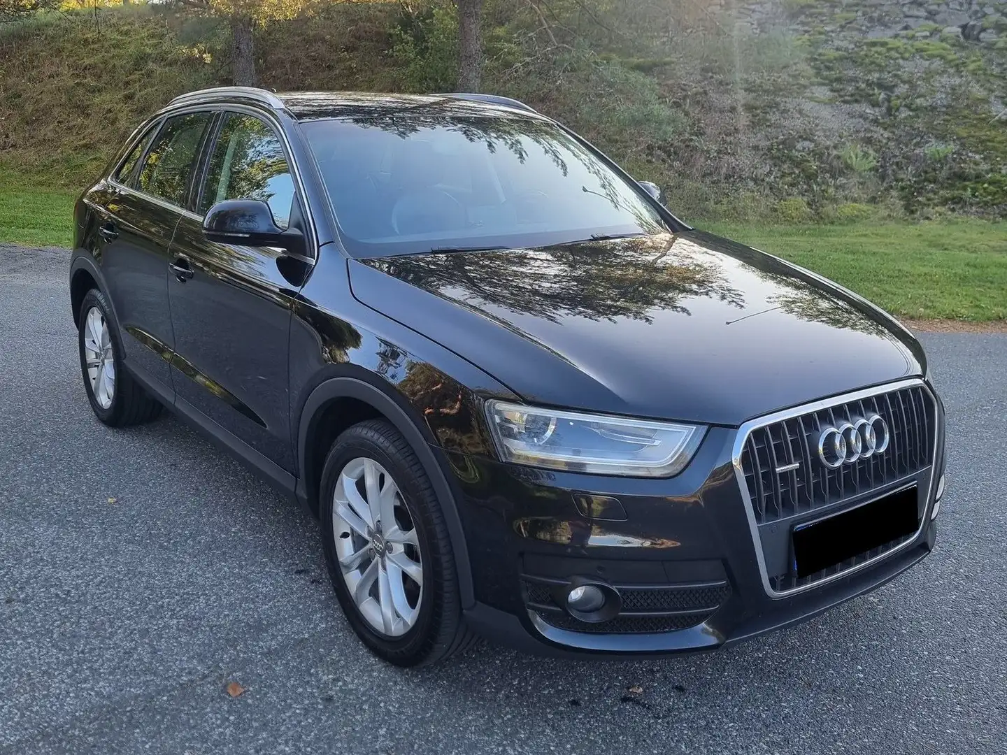 Audi Q3 Q3 2.0 TFSI quattro Schwarz - 1