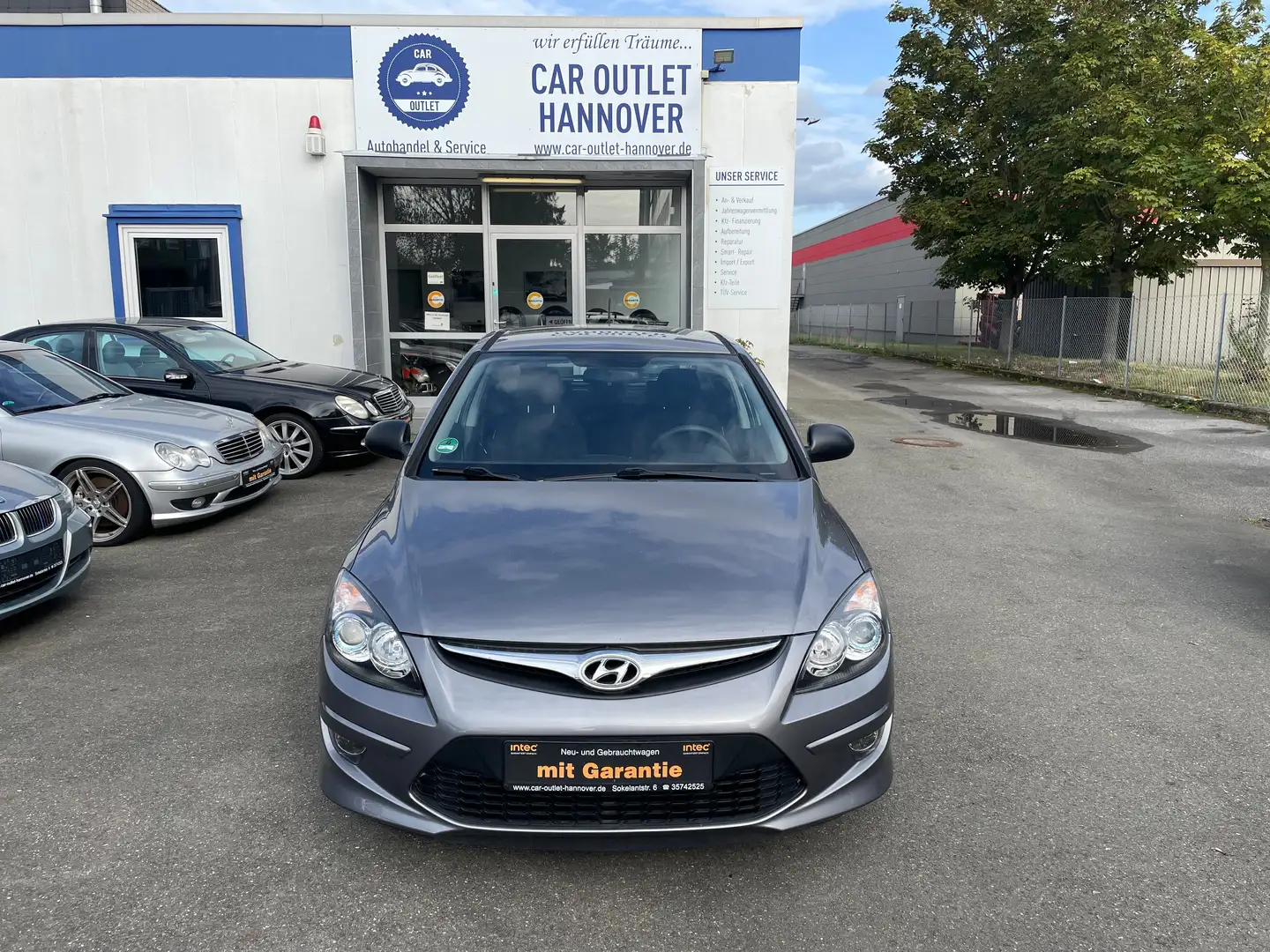 Hyundai i30 1.4 Classic*Klima*TÜV*Scheckheft*Service neu* Šedá - 1