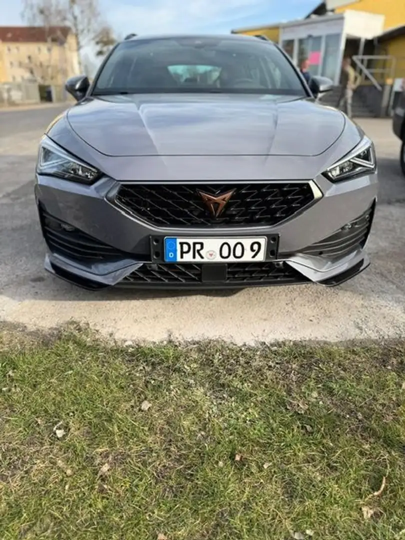 CUPRA Leon Sportstourer VZ CUP 4Drive Grau - 1