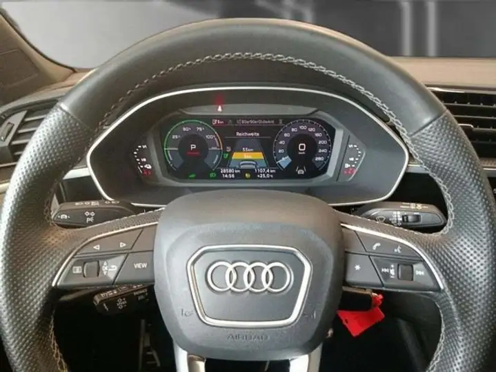Audi Q3 2022, foto 10