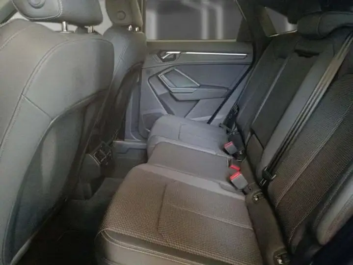 Audi Q3 2022, foto 16