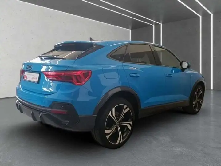 Audi Q3 2022, foto 2