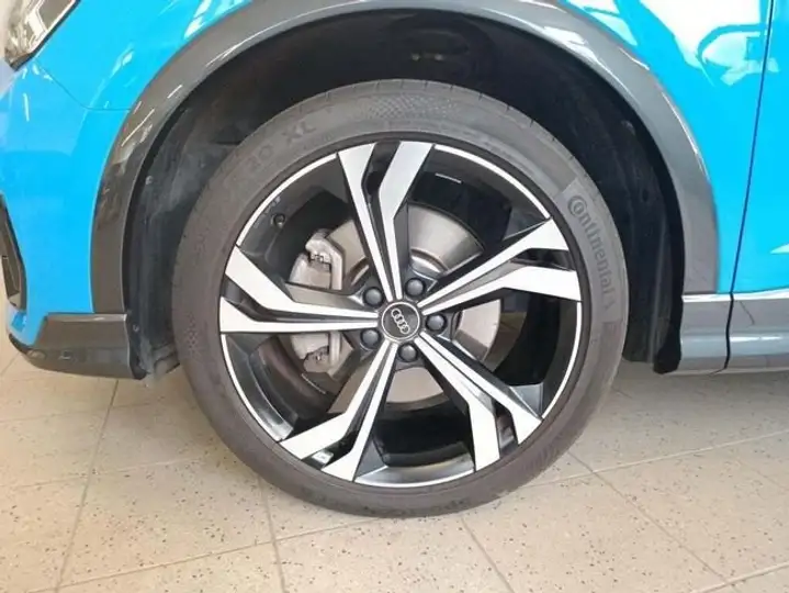 Audi Q3 2022, foto 6