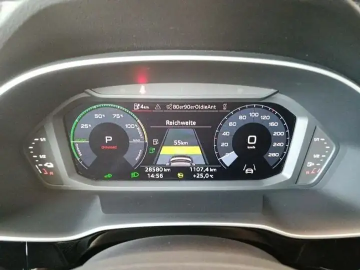 Audi Q3 2022, foto 11
