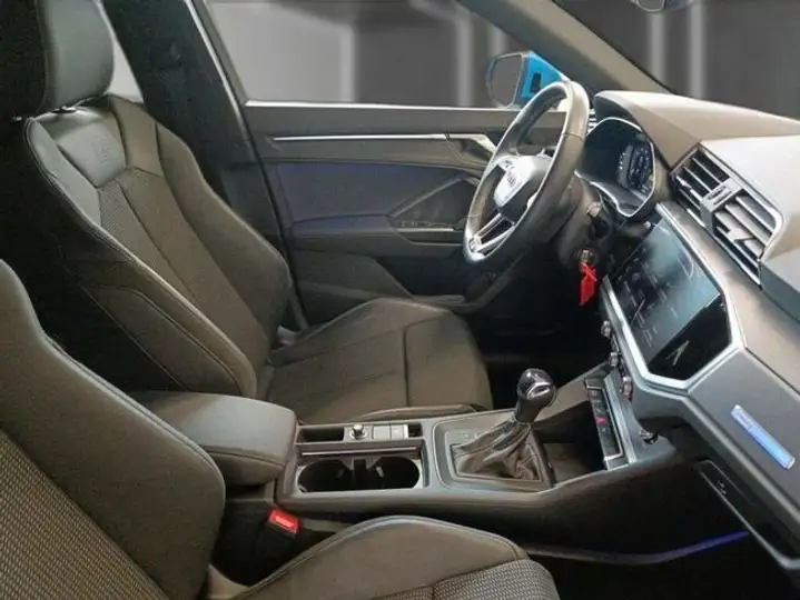 Audi Q3 2022, foto 13