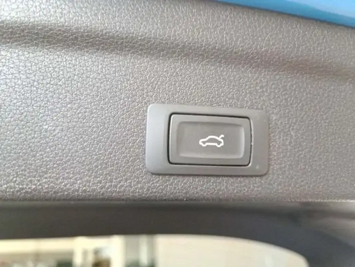 Audi Q3 2022, foto 18