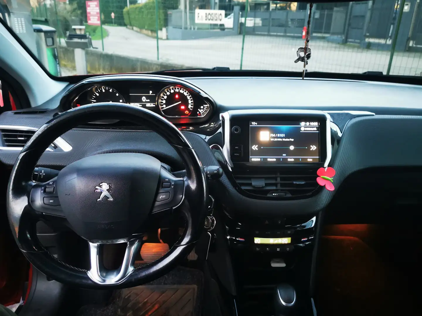 Peugeot 2008 1.2 puretech t Black Matt s&s 110cv eat6 my17 - 1