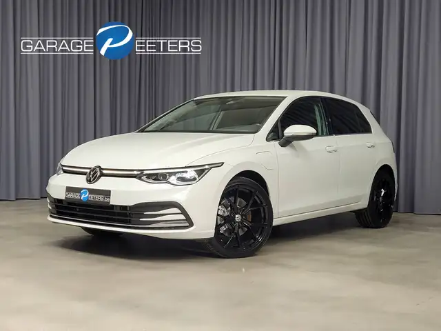 2022 Volkswagen Golf in White for sale