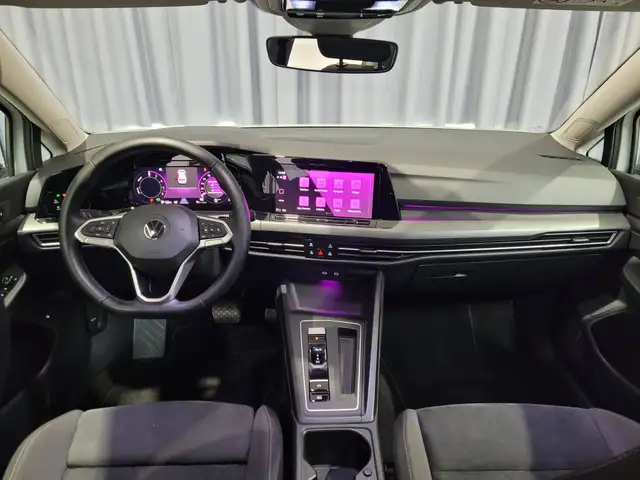 Volkswagen Golf view 12