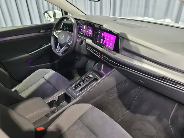Volkswagen Golf view 10