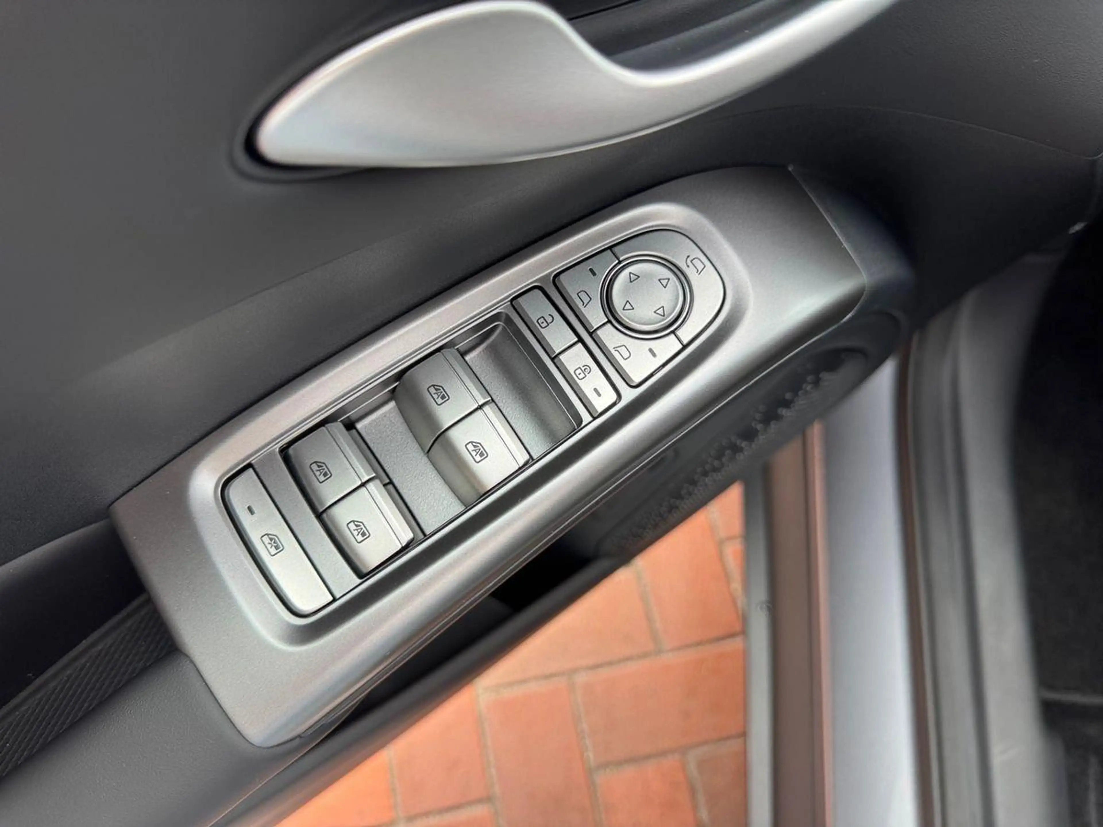 BYD Dolphin G 1.5 DM-i PHEV 156 kW Comfort — photo 14