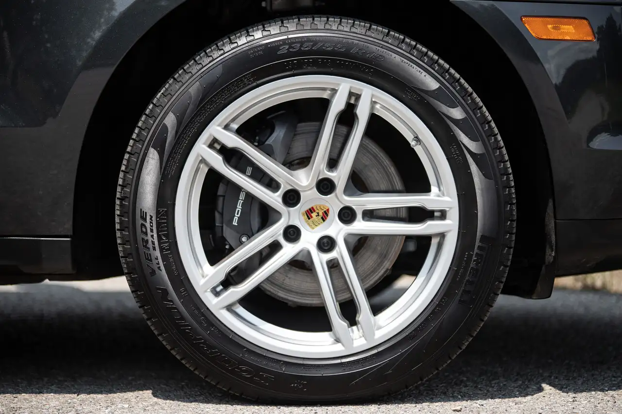 Porsche Macan снимка Porsche Macan