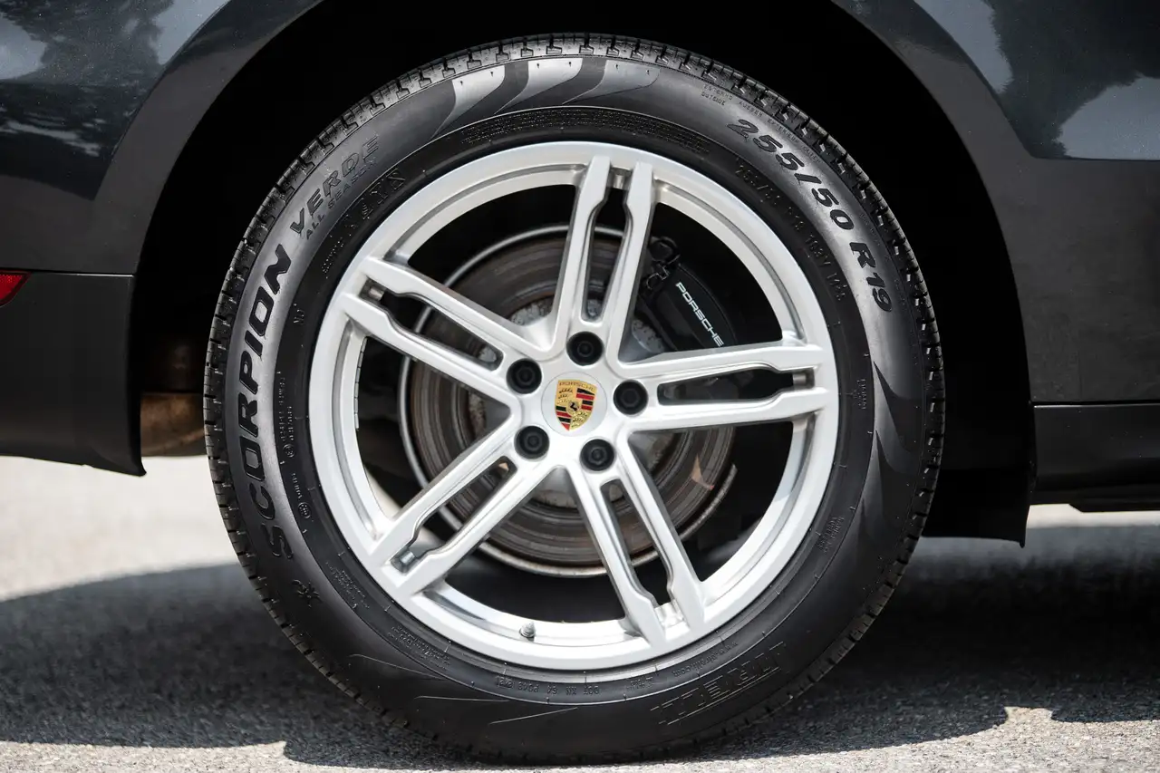 Porsche Macan снимка Porsche Macan