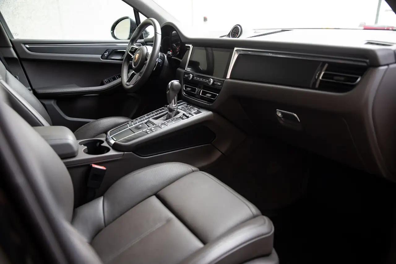 Porsche Macan снимка Porsche Macan