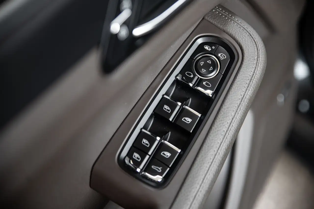 Porsche Macan снимка Porsche Macan