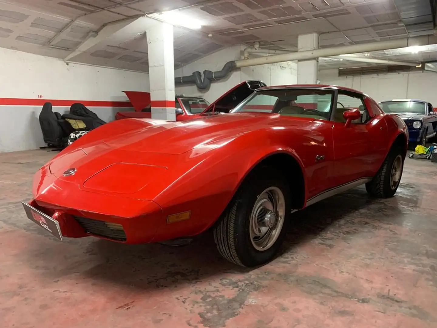 Chevrolet Corvette C3 Rot - 1