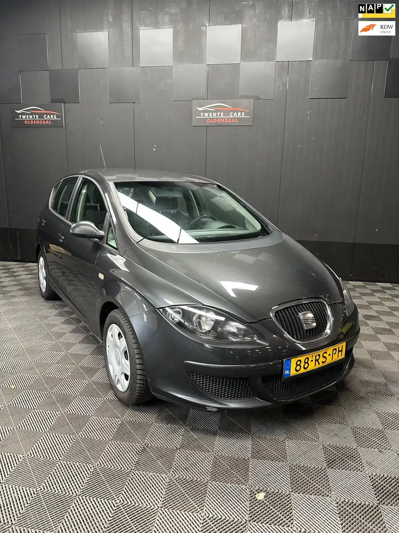 SEAT Altea 1.6 Reference | Airco | Nieuwe APK | Černá - 1