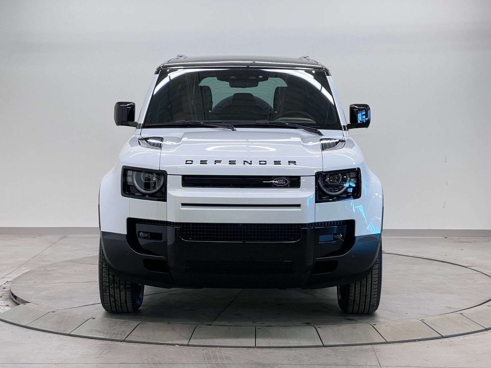 2026 Land Rover Defender 110 P300 S | LEASE FROM $899 PER MONTH thumb 8