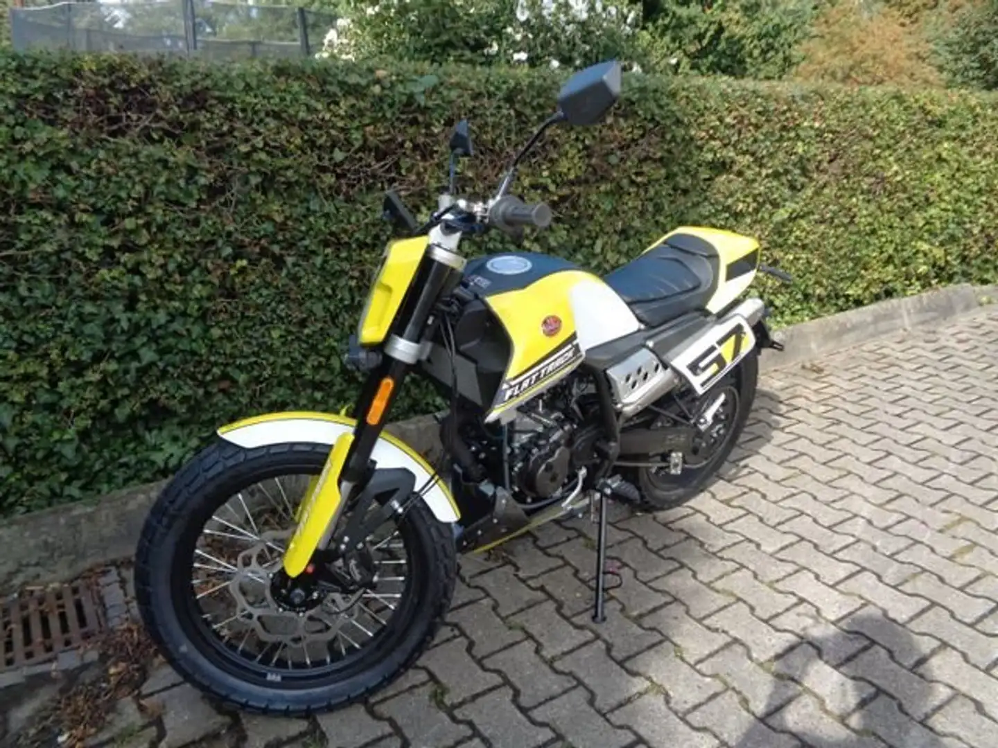 Mondial FLAT TRACK 125i Gelb - 2