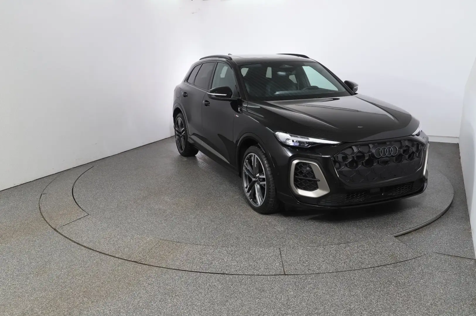 Audi Q5 SUV TDI quattro 150 kW Schwarz - 2