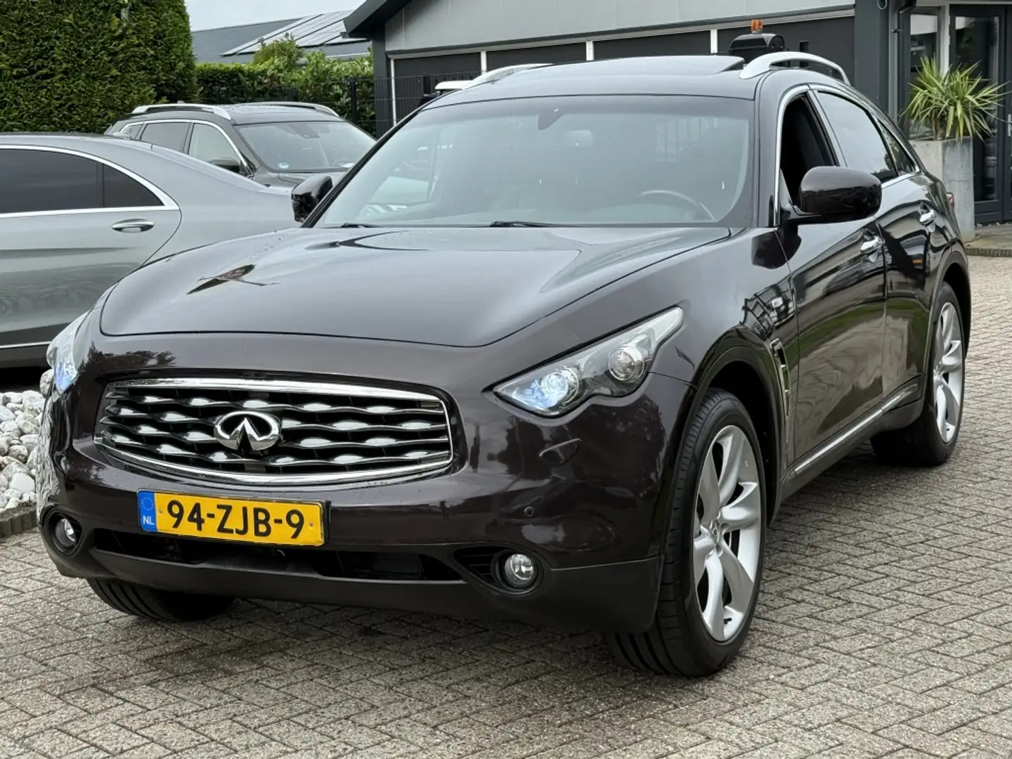 Infiniti FX 37 S Automaat 2011 Bijna Youngtimer VOL FX37 Paars - 1