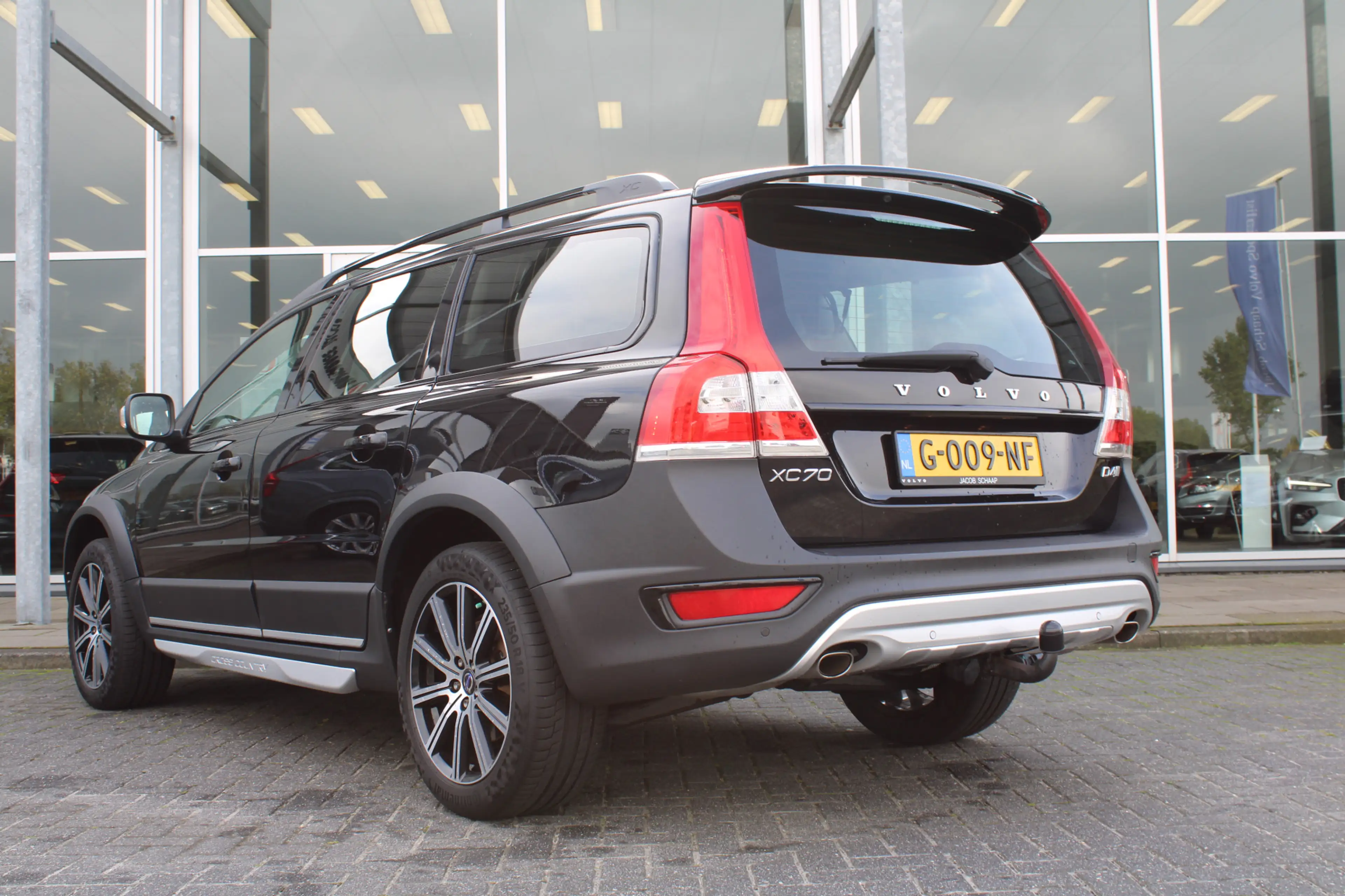 Volvo XC70 D4 181PK Automaat FWD Inscription Edition | Trekha — photo 3