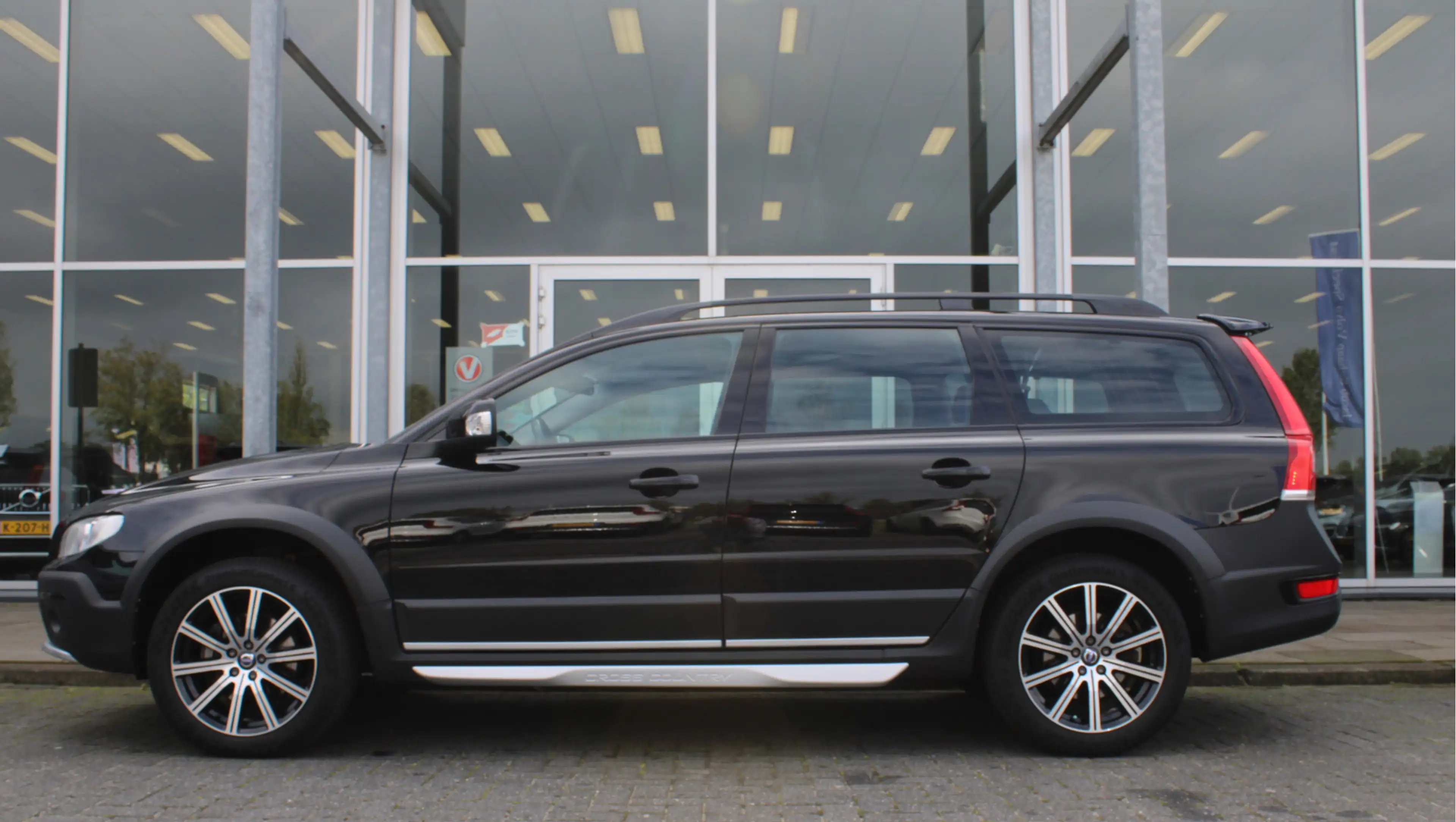 Volvo XC70 D4 181PK Automaat FWD Inscription Edition | Trekha — photo 2