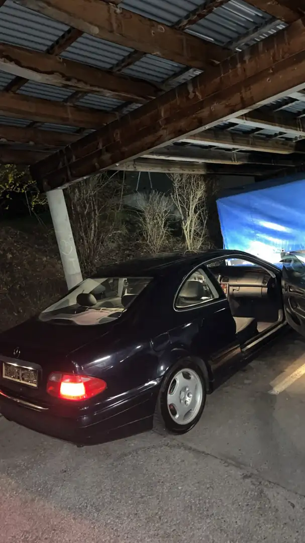 Mercedes-Benz CLK 320 Elegance Aut. plava - 2