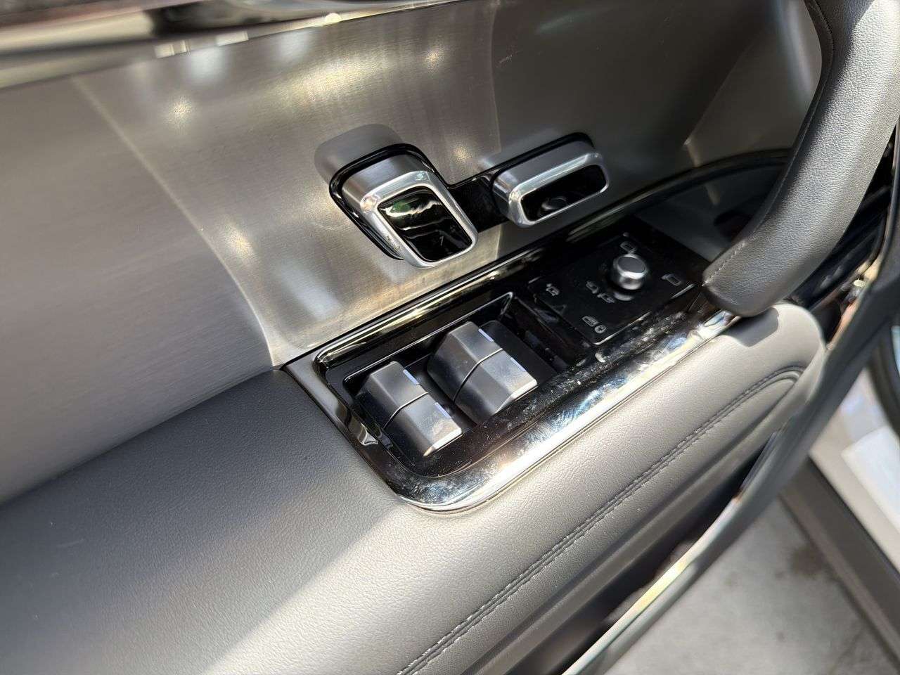 2026 Land Rover Range Rover Sport P360 S thumb 10