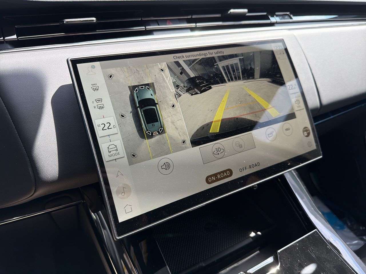 2026 Land Rover Range Rover Sport P360 S thumb 14
