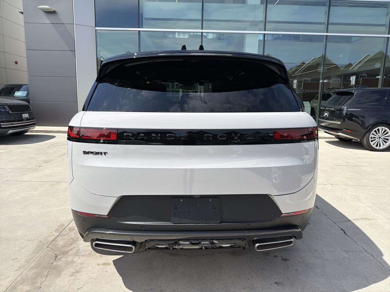 2026 Land Rover Range Rover Sport P360 S alt 4