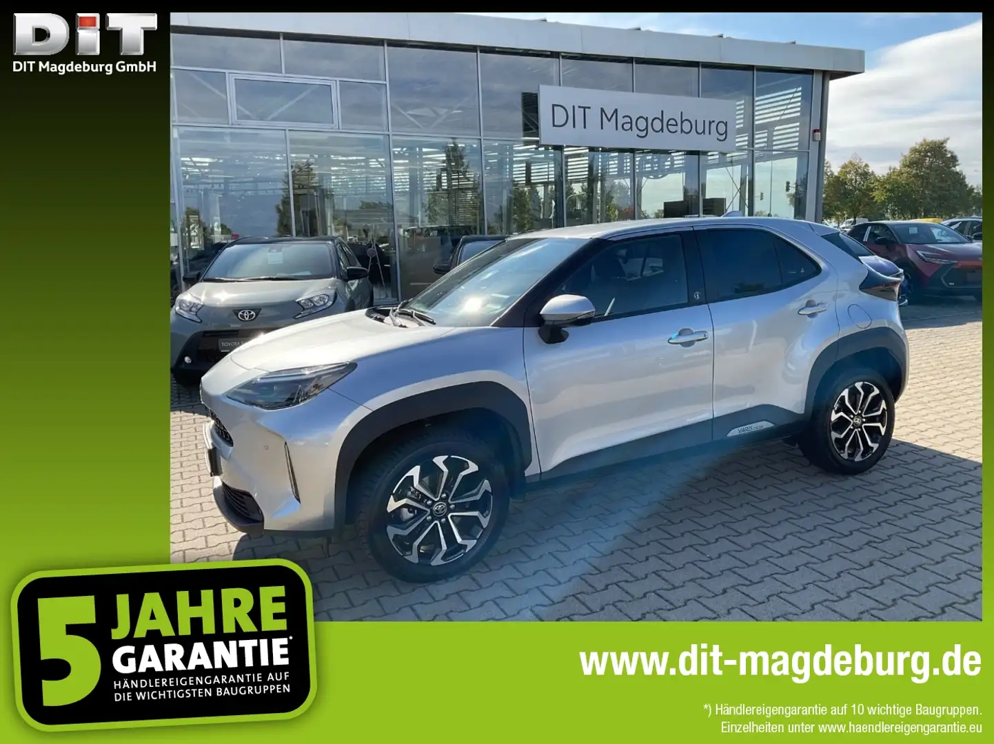 Toyota Yaris Cross 1.5 Team D ACC+Fernlichtass.+KlimaA Silber - 1