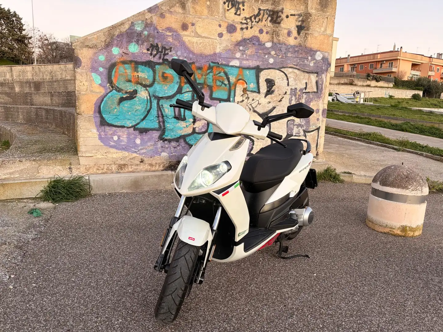 Aprilia Sportcity 125 One Blanco - 1