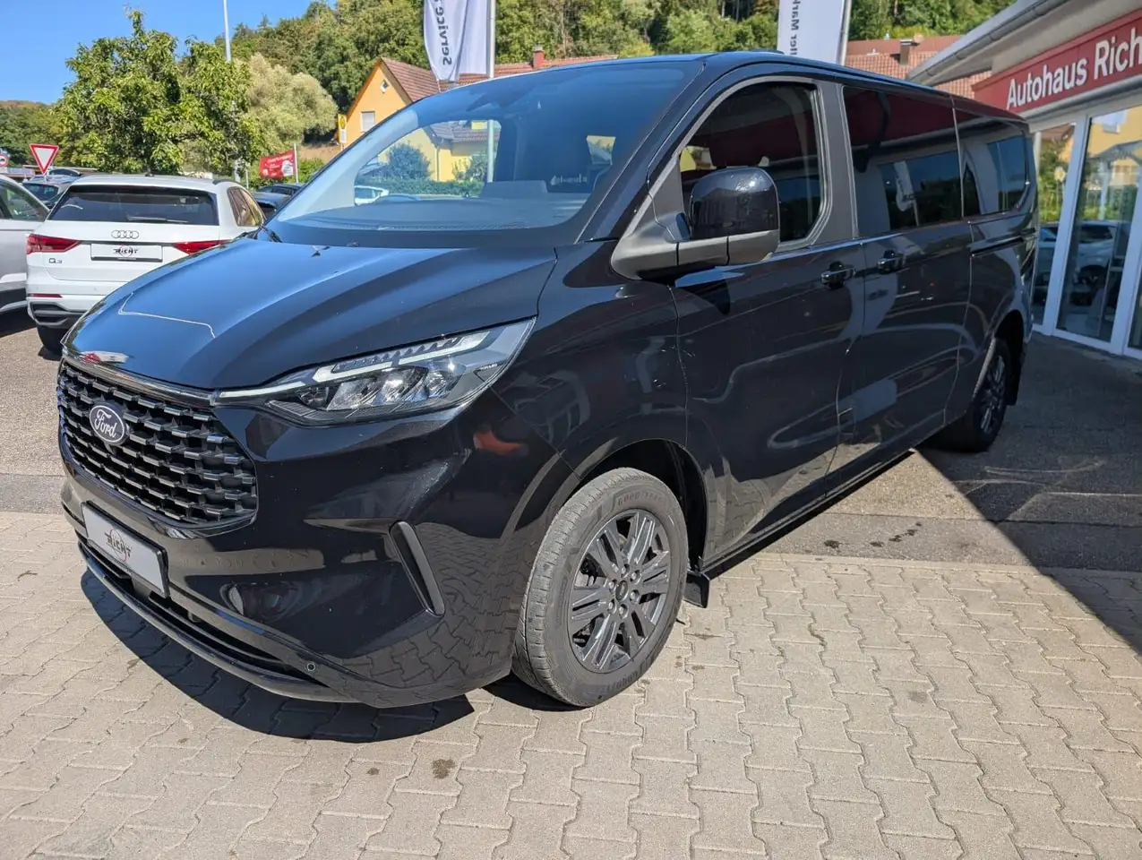 Ford Tourneo 2.0 Titanium L2 Tech, миниатюра 3