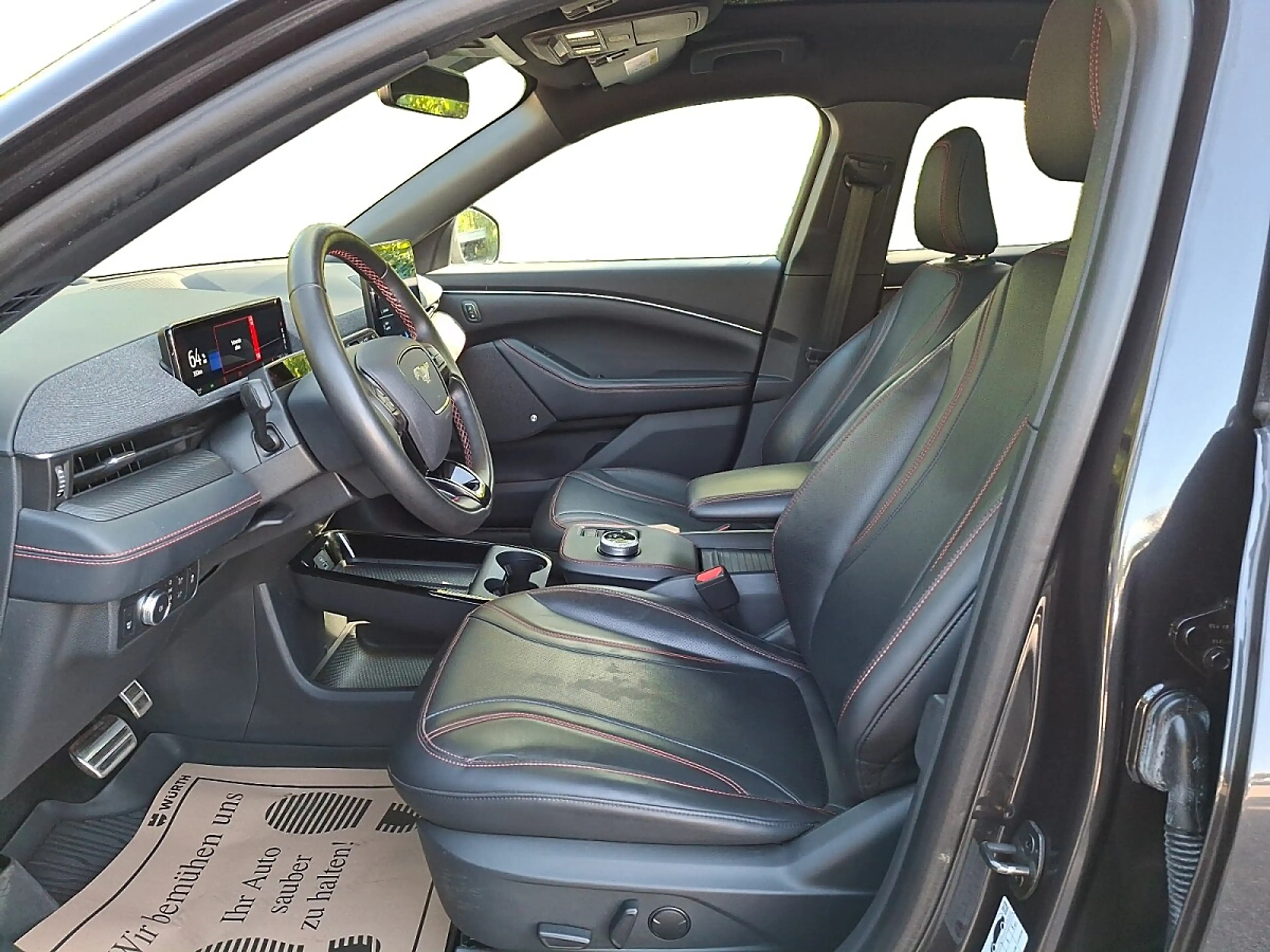 Ford Mustang Mach-E AWD Elektro Extended Range — photo 10