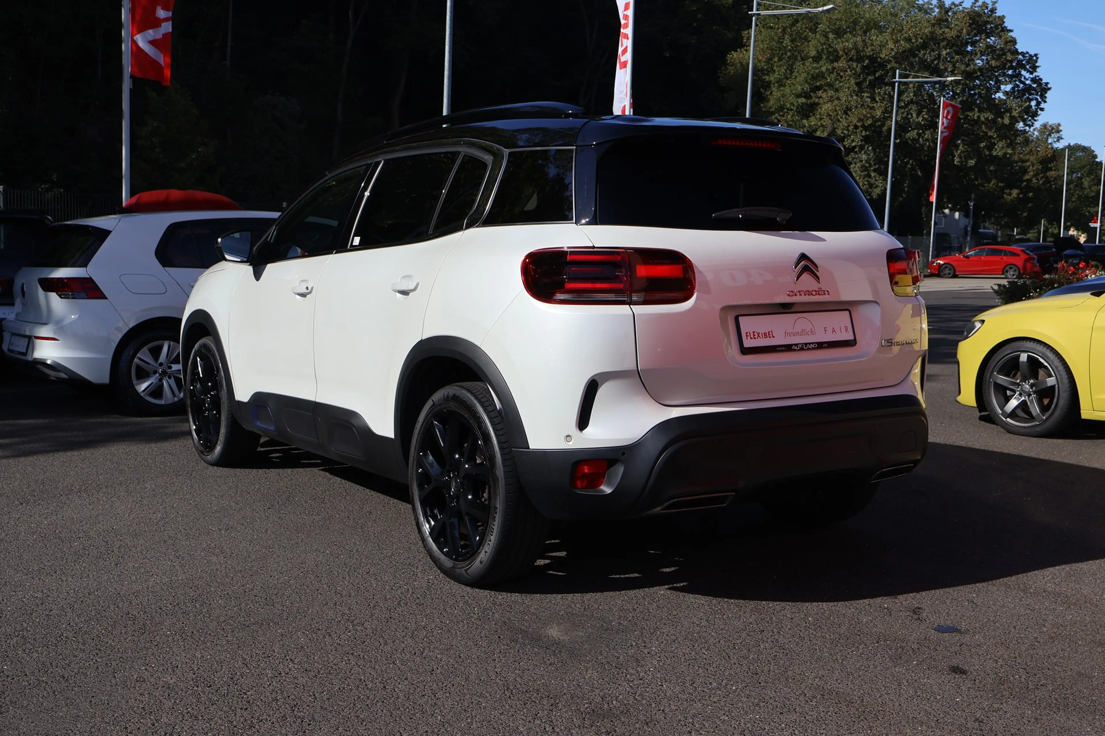 Citroen C5 Aircross 1.2 12V e-THP Shine LED Navi ACC PDC — photo 3