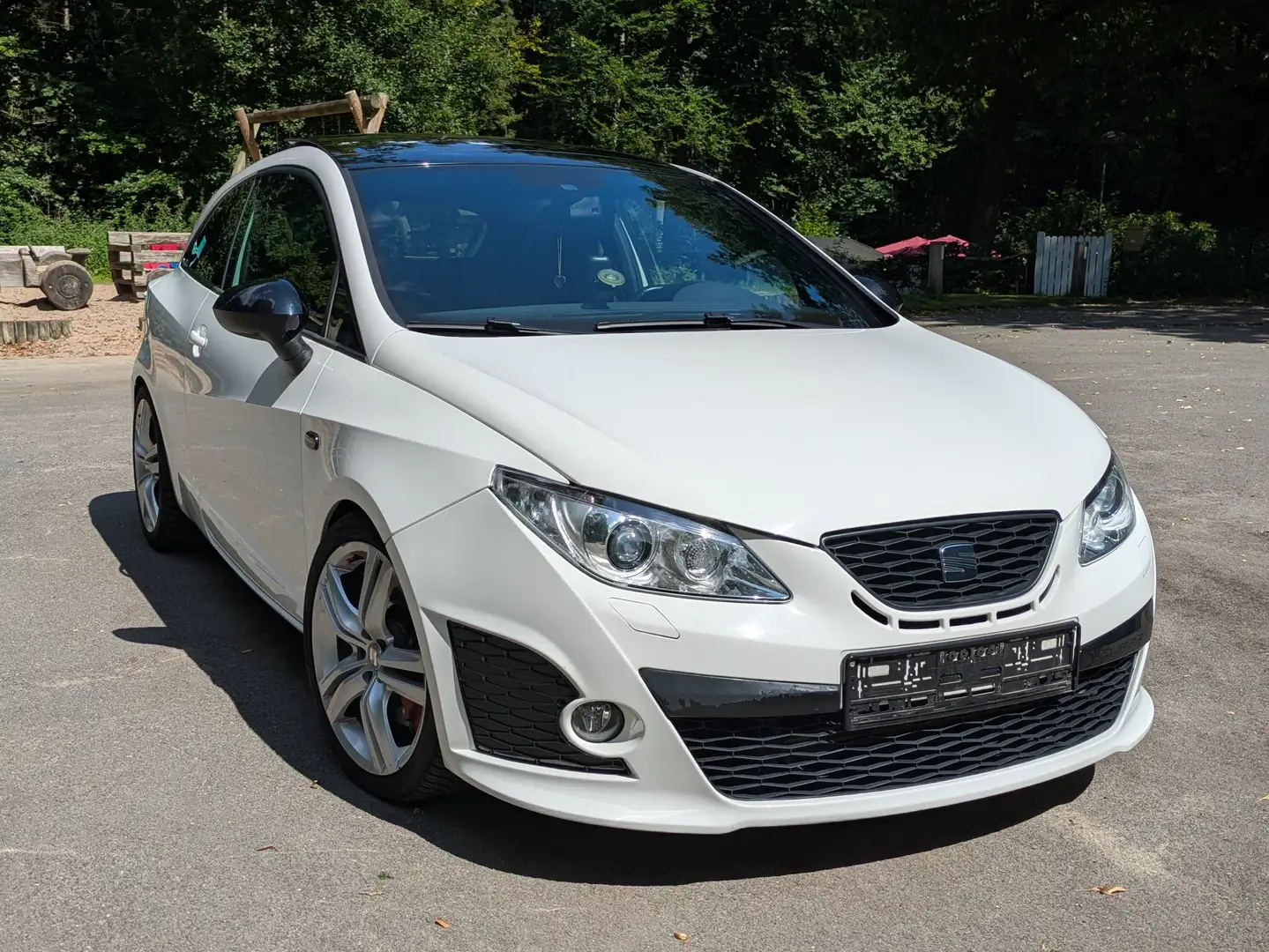 SEAT Ibiza Ibiza SC 1.4 TSI DSG Cupra Weiß - 1